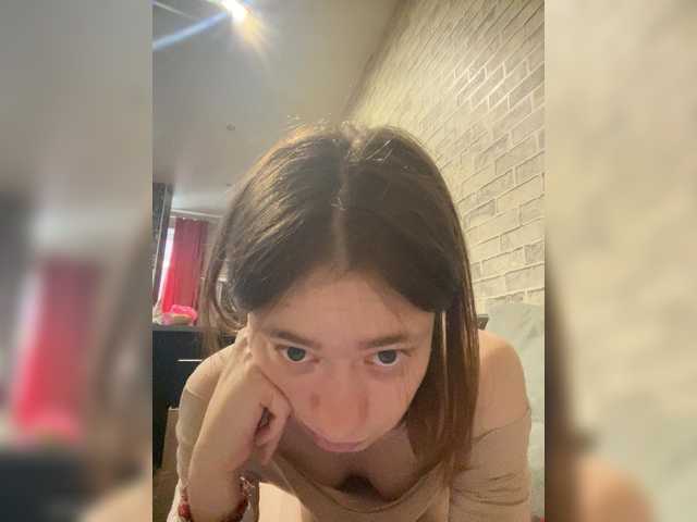 18YoungPussy18 live cam on BongaCams