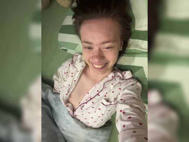 18YoungPussy18 live cam on BongaCams