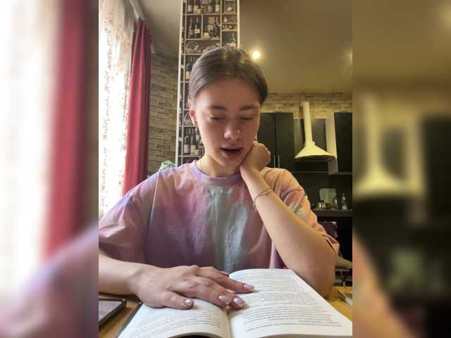 18YoungPussy18 live cam on BongaCams