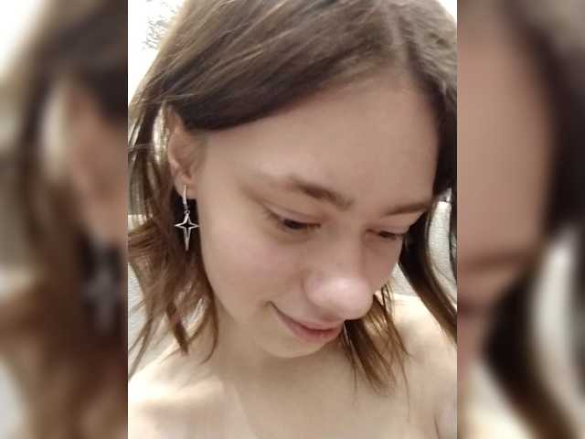 18YoungPussy18 live cam on BongaCams