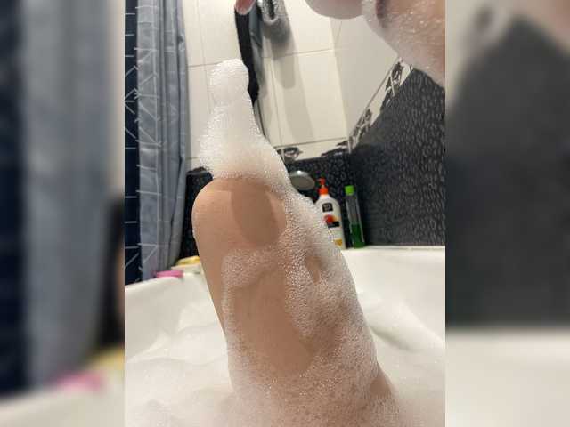 18YoungPussy18 live cam on BongaCams