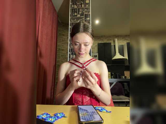 18YoungPussy18 live cam on BongaCams