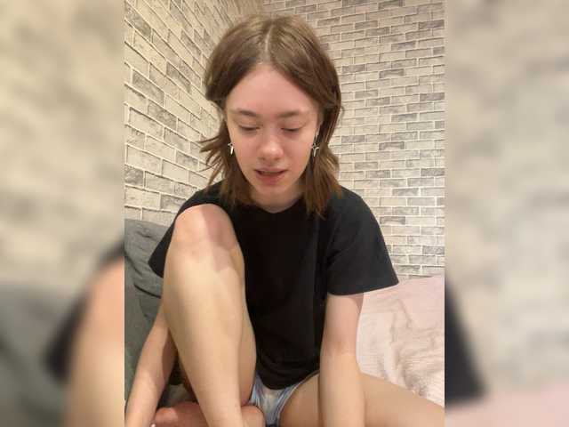 18YoungPussy18 live cam on BongaCams
