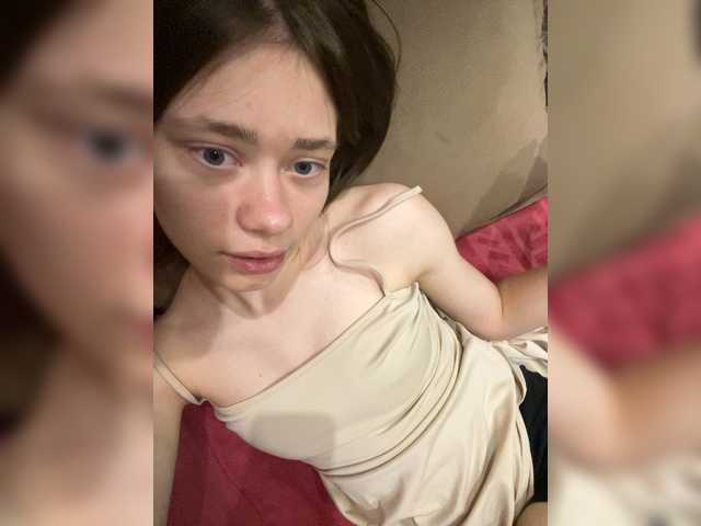 18YoungPussy18 live cam on BongaCams
