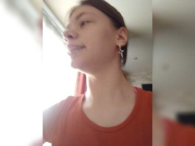 18YoungPussy18 live cam on BongaCams