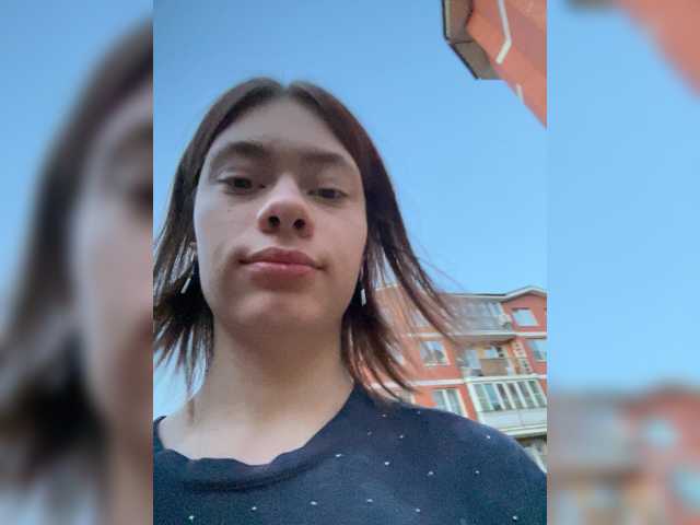 18YoungPussy18 live cam on BongaCams