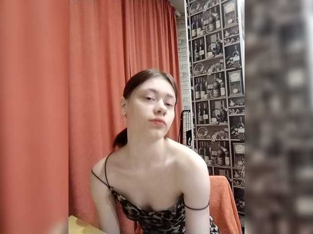 18YoungPussy18 live cam on BongaCams