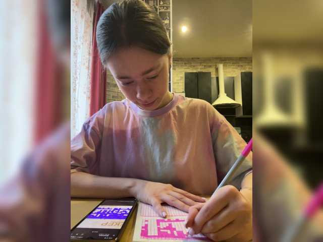 18YoungPussy18 live cam on BongaCams