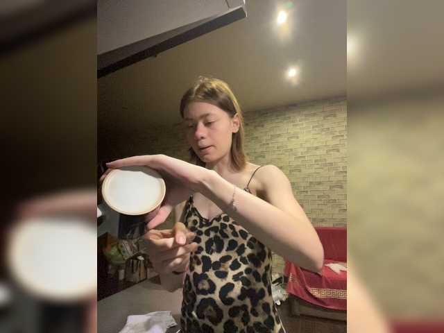 18YoungPussy18 live cam on BongaCams