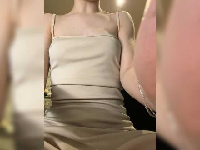 18YoungPussy18 live cam on BongaCams