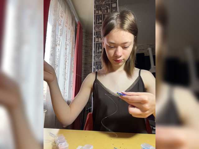 18YoungPussy18 live cam preview