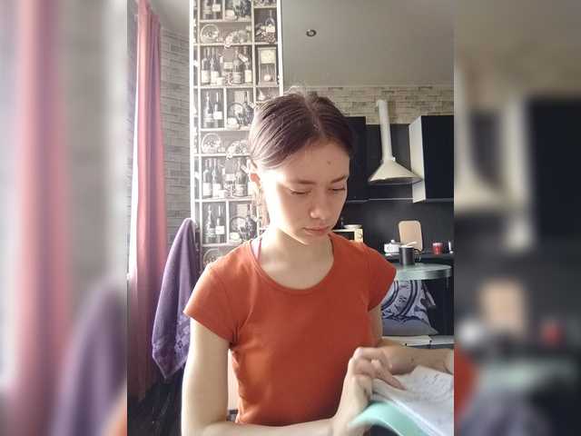 18YoungPussy18 live cam on BongaCams