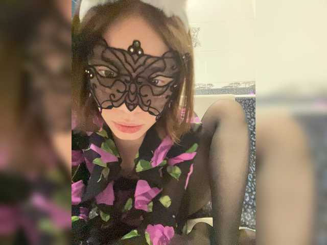 18YoungPussy18 live cam on BongaCams