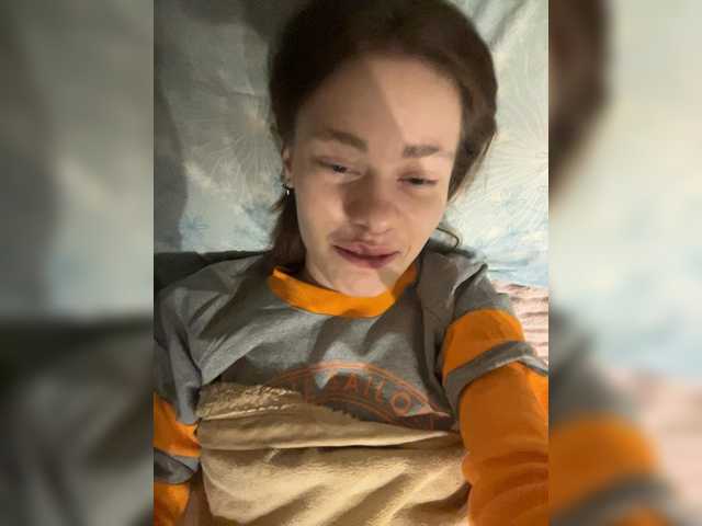 18YoungPussy18 live cam on BongaCams