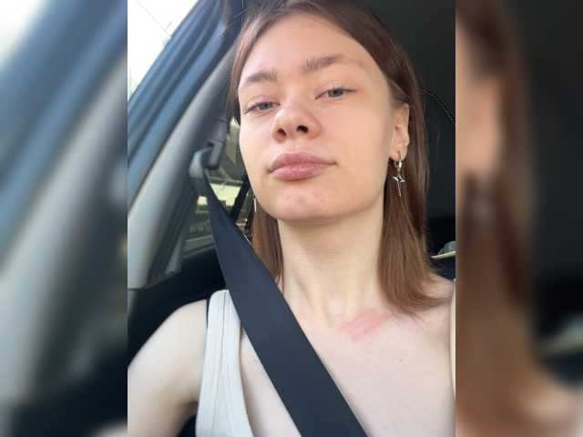 18YoungPussy18 live cam on BongaCams
