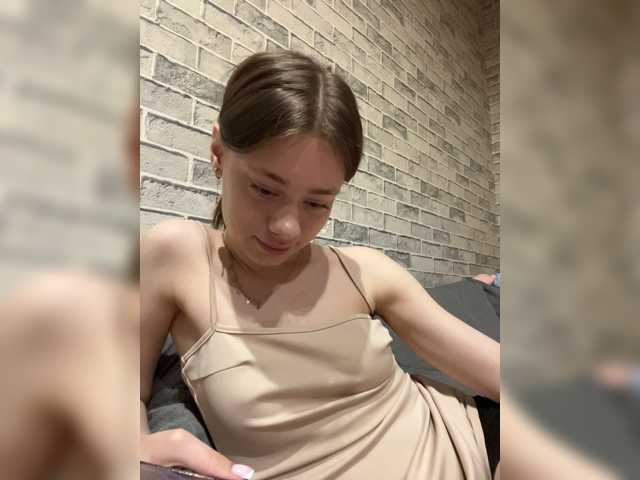 18YoungPussy18 live cam on BongaCams