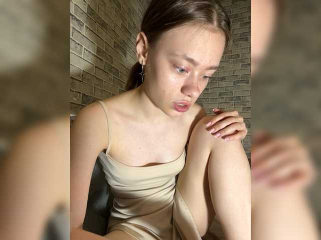 18YoungPussy18 live cam on BongaCams