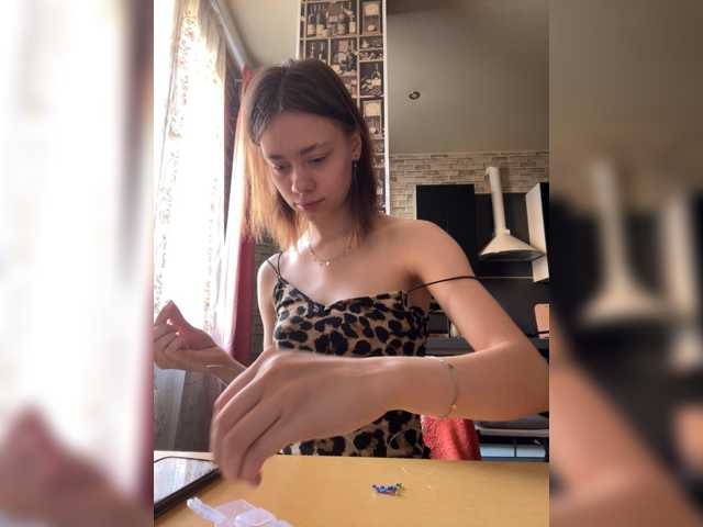 18YoungPussy18 live cam on BongaCams