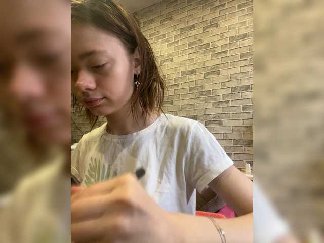 18YoungPussy18 live cam preview