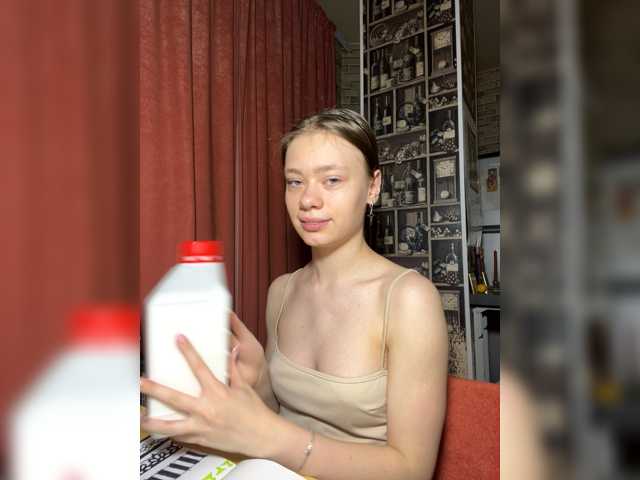 18YoungPussy18 live cam on BongaCams