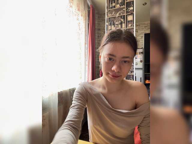 18YoungPussy18 live cam on BongaCams