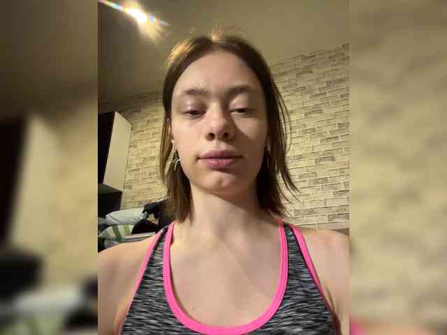 18YoungPussy18 Sex Cam Show