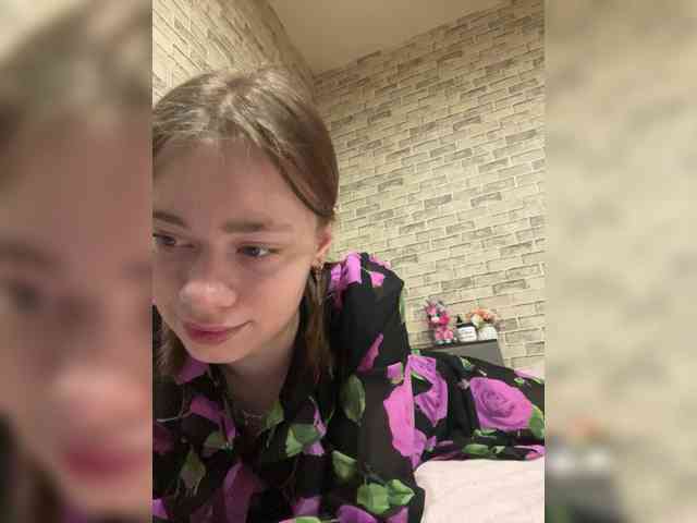 Модель: 18YoungPussy18