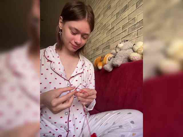 18YoungPussy18 webcam