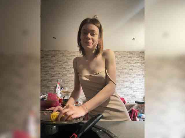 18YoungPussy18 Sex Cam Show