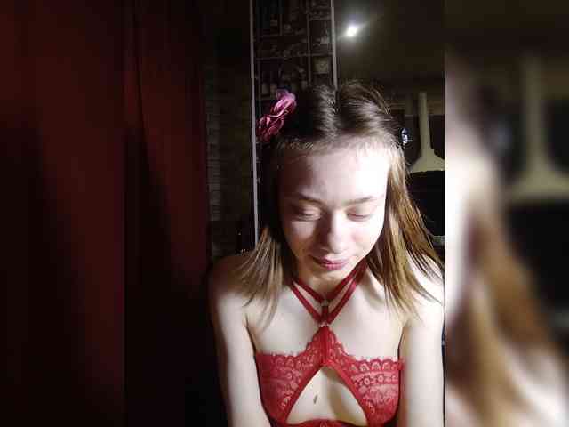 18YoungPussy18 webcam