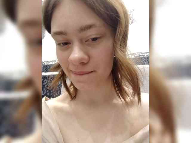 18YoungPussy18 webcam