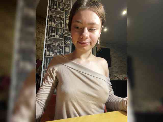 Модель: 18YoungPussy18
