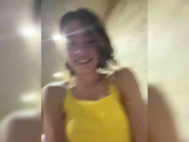 18YoungPussy18 Sex Cam Show