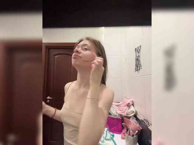 18YoungPussy18 Sex Cam Show