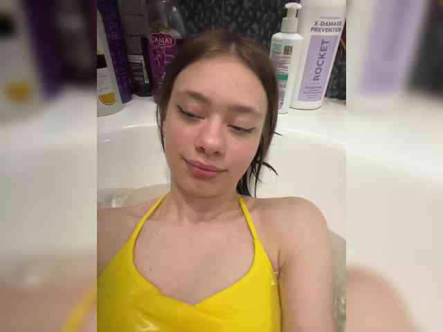 18YoungPussy18 Sex Cam Show