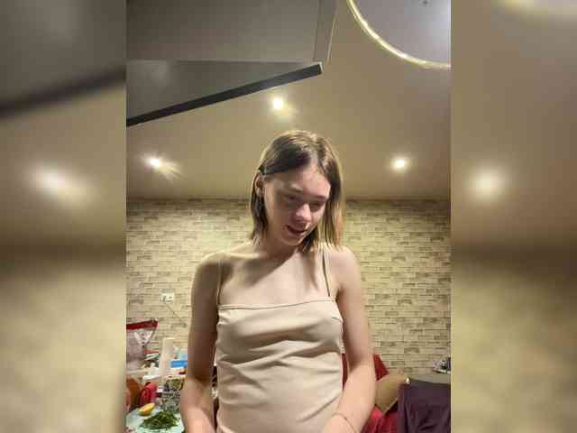 18YoungPussy18 webcam