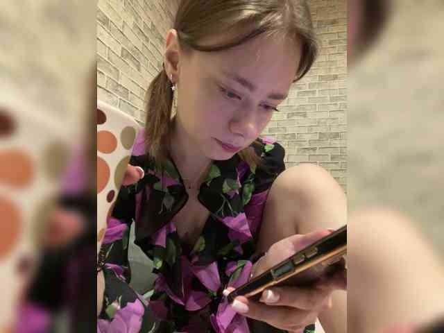Модель: 18YoungPussy18