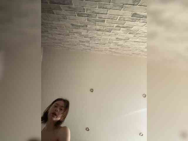 18YoungPussy18 webcam