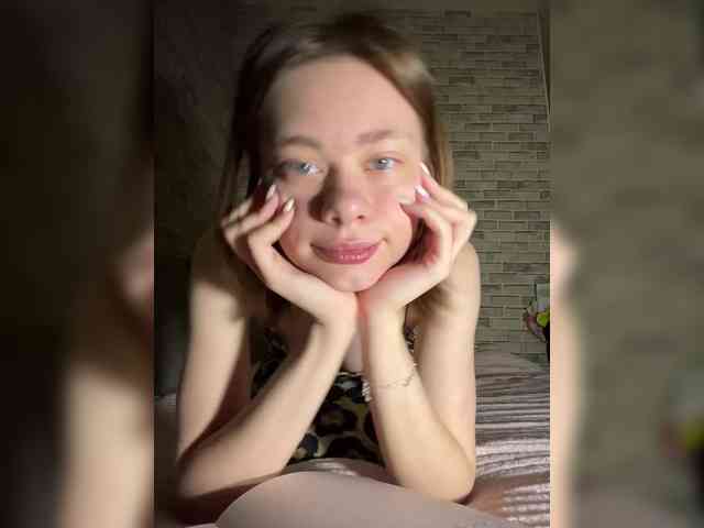 18YoungPussy18 webcam