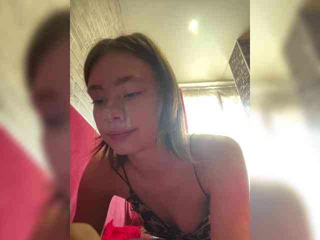 18YoungPussy18 webcam