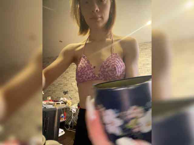 18YoungPussy18 Sex Cam Show