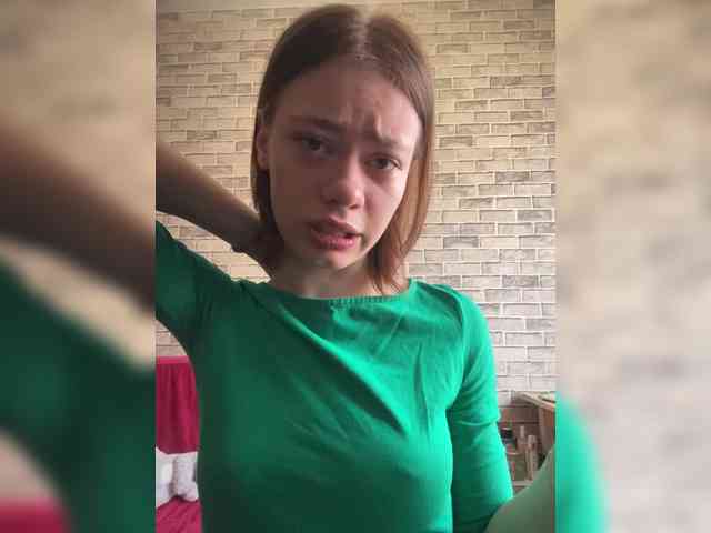 18YoungPussy18 Sex Cam Show