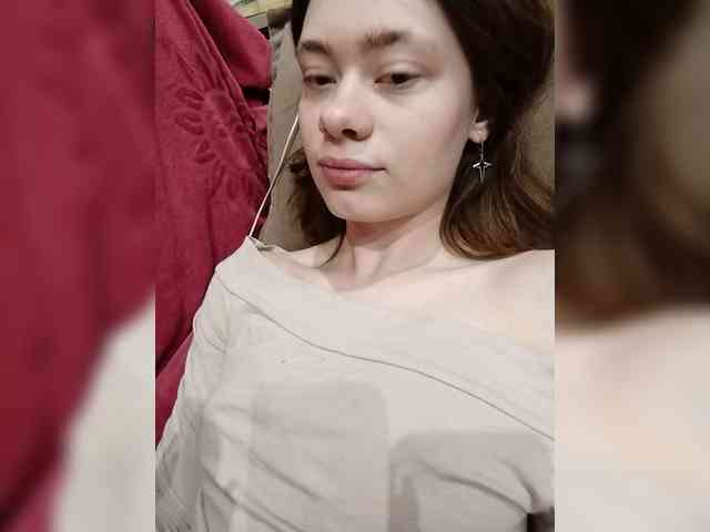 18YoungPussy18 webcam