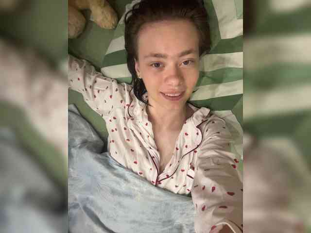 18YoungPussy18 Sex Cam Show