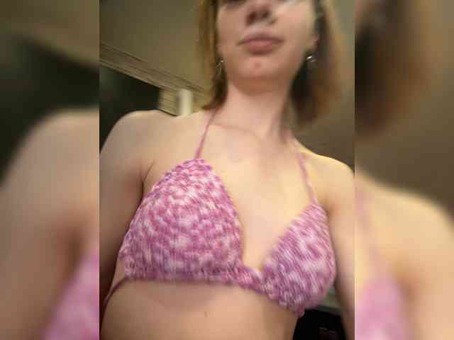 18YoungPussy18 Sex Cam Show