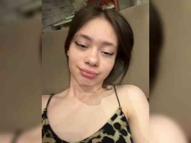 18YoungPussy18 webcam