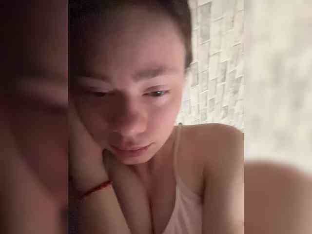 18YoungPussy18 webcam