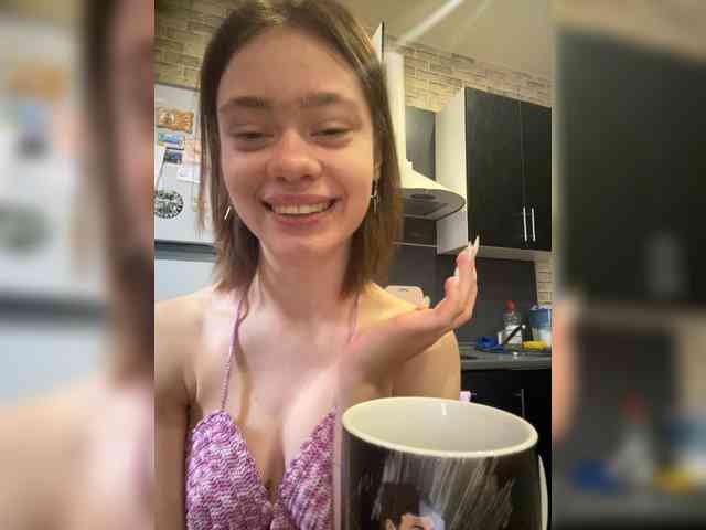 18YoungPussy18 Sex Cam Show