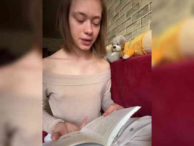 18YoungPussy18 webcam
