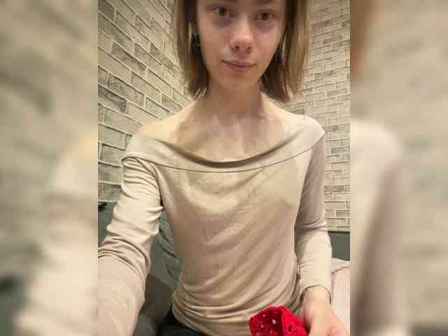 18YoungPussy18 webcam
